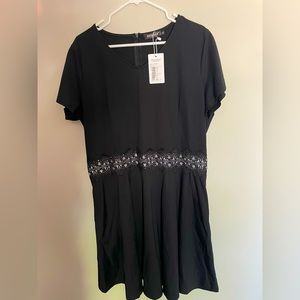 Black dress plus size 20 with pockets and lace waist detail New with tags